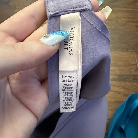 Victoria’s Secret lined Demi purple & blue bra bundle - 36D - Picture 3 of 3